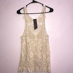 Detailed tank top